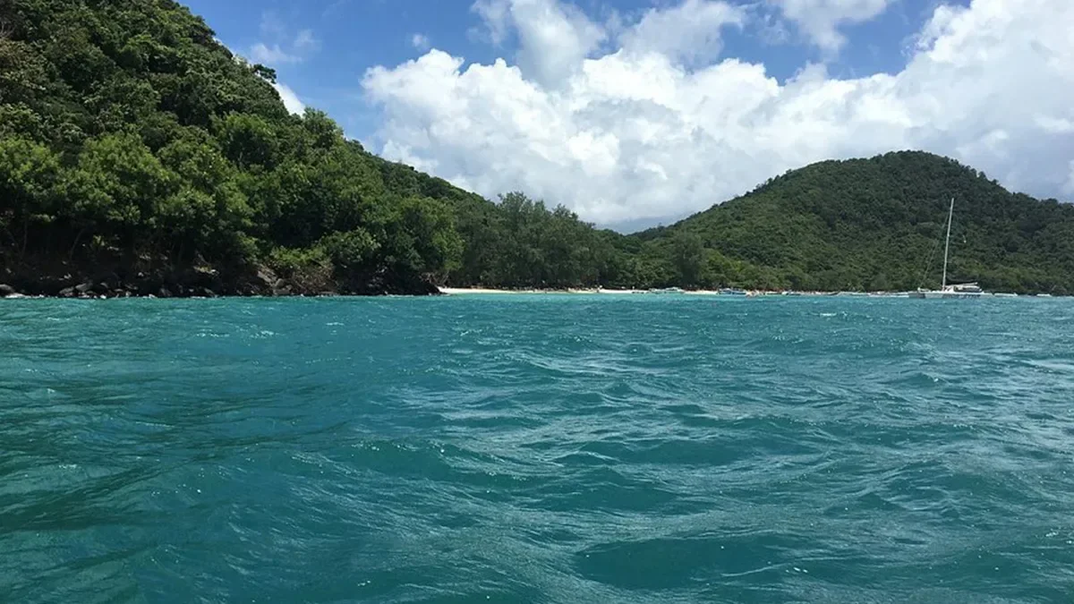 Tourist boat capsized in Thailand