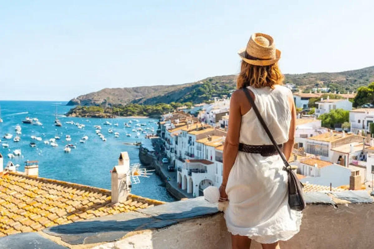 Spain breaks tourism record