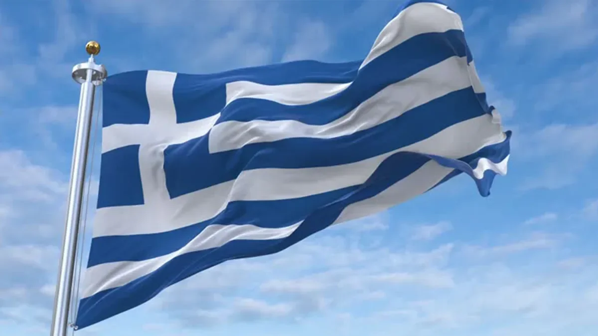 Greek airspace closed, investigation launched