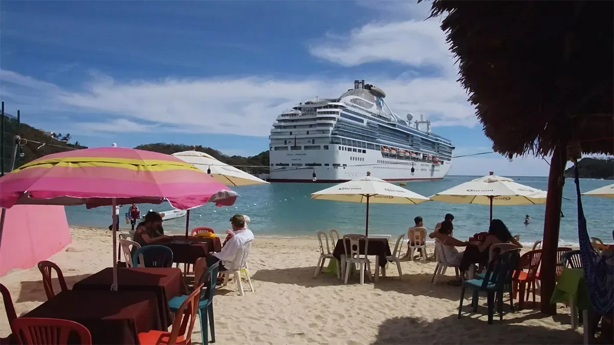 Mexico introduces a new tourist tax