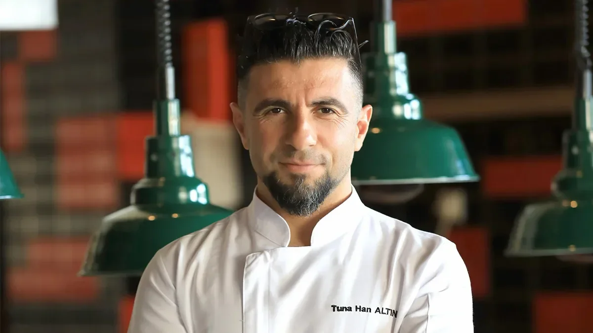 Lujo Hotel’s Executive Chef presented new business-class menu for Lujo BlackJet