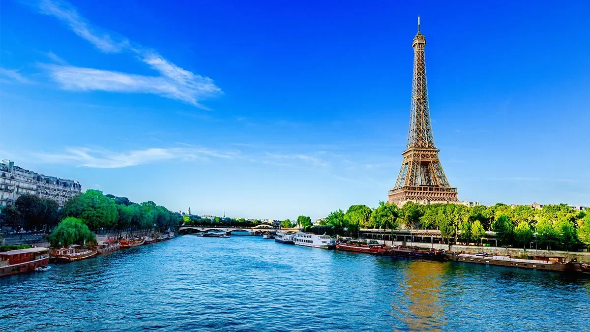 River Seine in Paris is open to the public