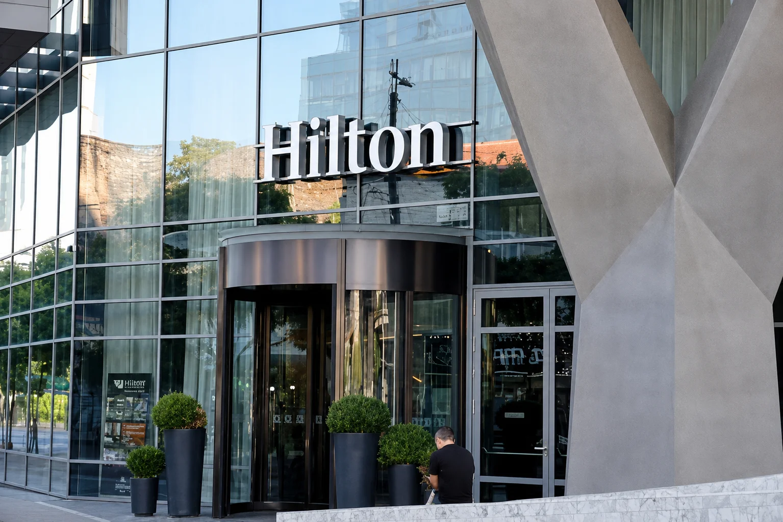 Hilton raises annual room revenue growth forecast on strong luxury hotel demand