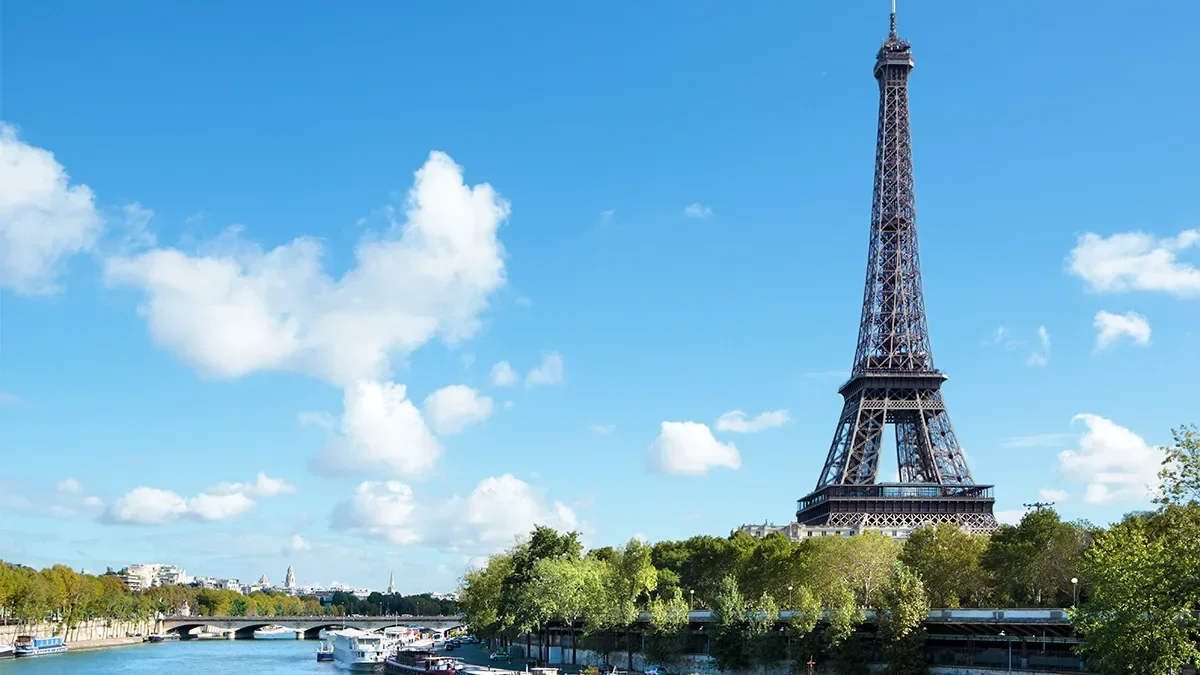 France set to maintain unmatched 2024 growth in travel & tourism