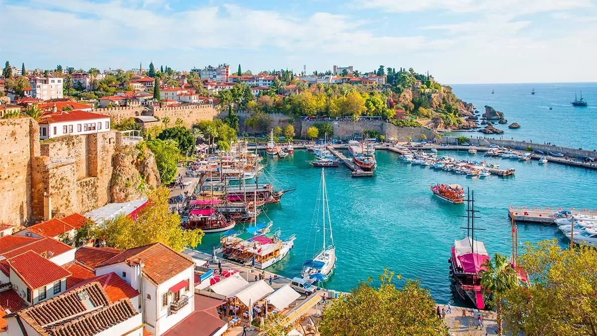 Jet2 adds more Greece and Türkiye capacity for Summer 25