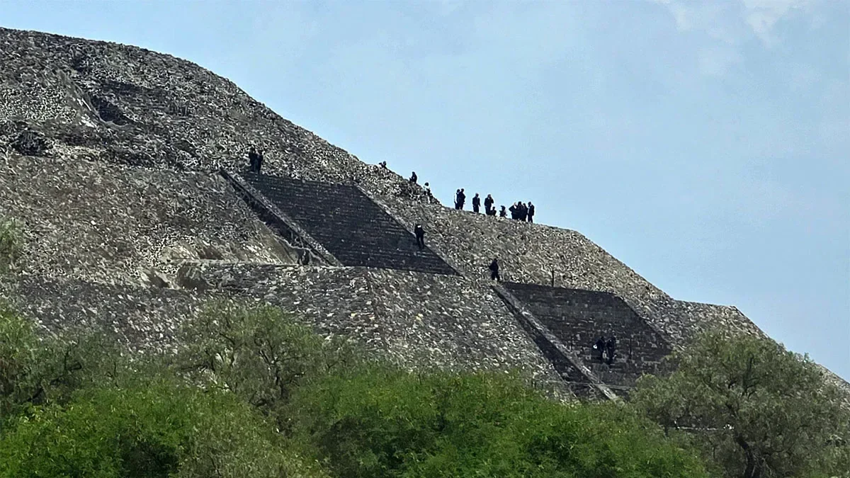 Canadian tourist is killed in shooting at Mexico’s Pyramids