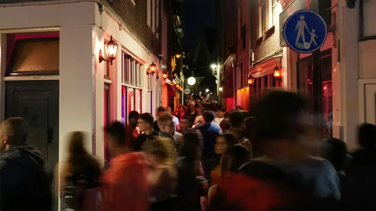 Protest against overtourism in Amsterdam: “It's becoming unlivable”