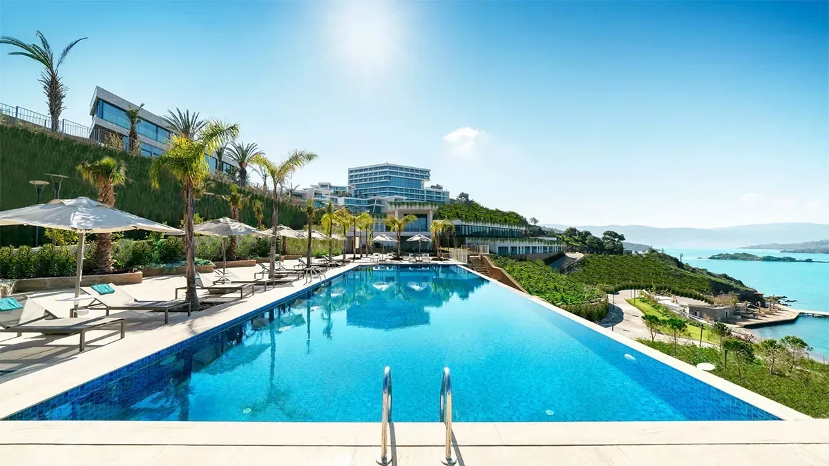 Greek hotels may fill their pools with seawater this summer