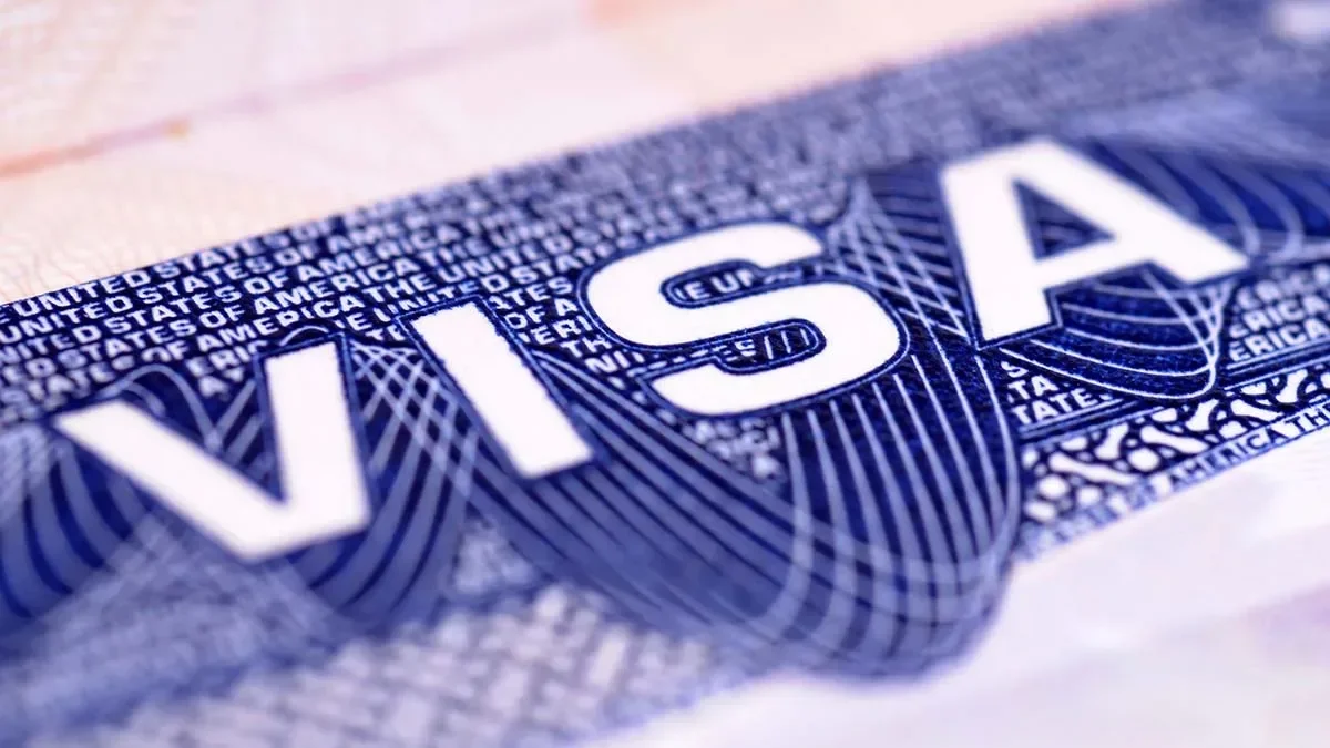 China extends visa-free entry 13 European countries