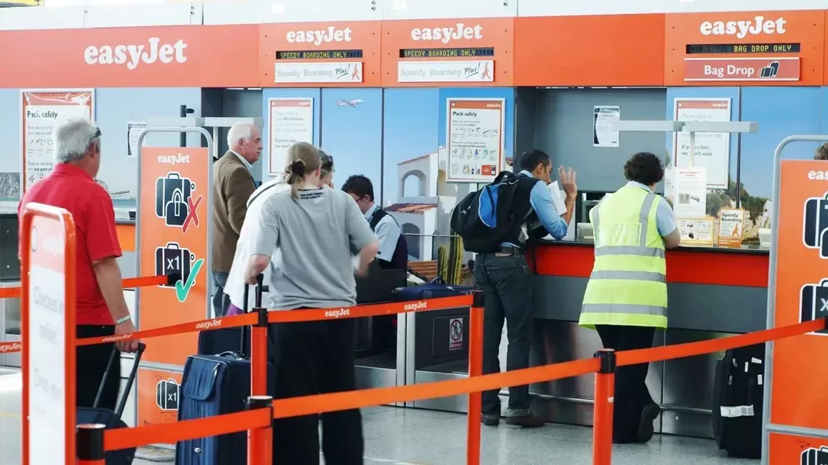 easyJet’s popular Twilight Bag Drop service is now available at Birmingham