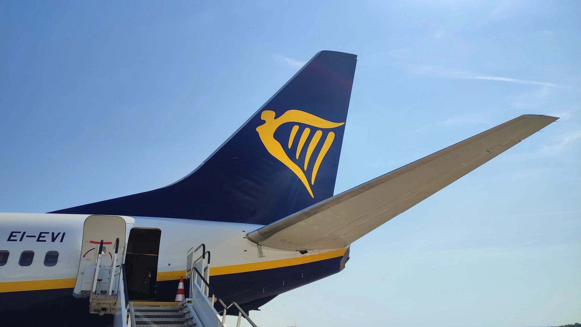Ryanair May traffic grows 6% to 20.7M guests