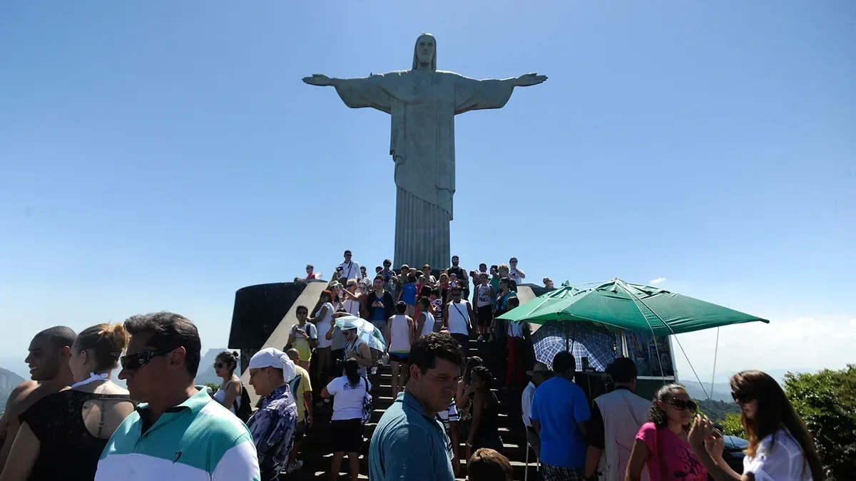 Tourism squeezed in Argentina as peso strengthens