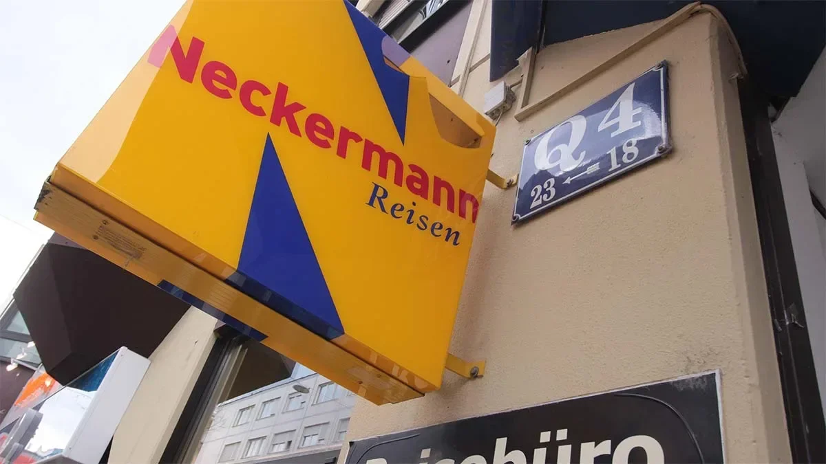 Neckermann expands summer program