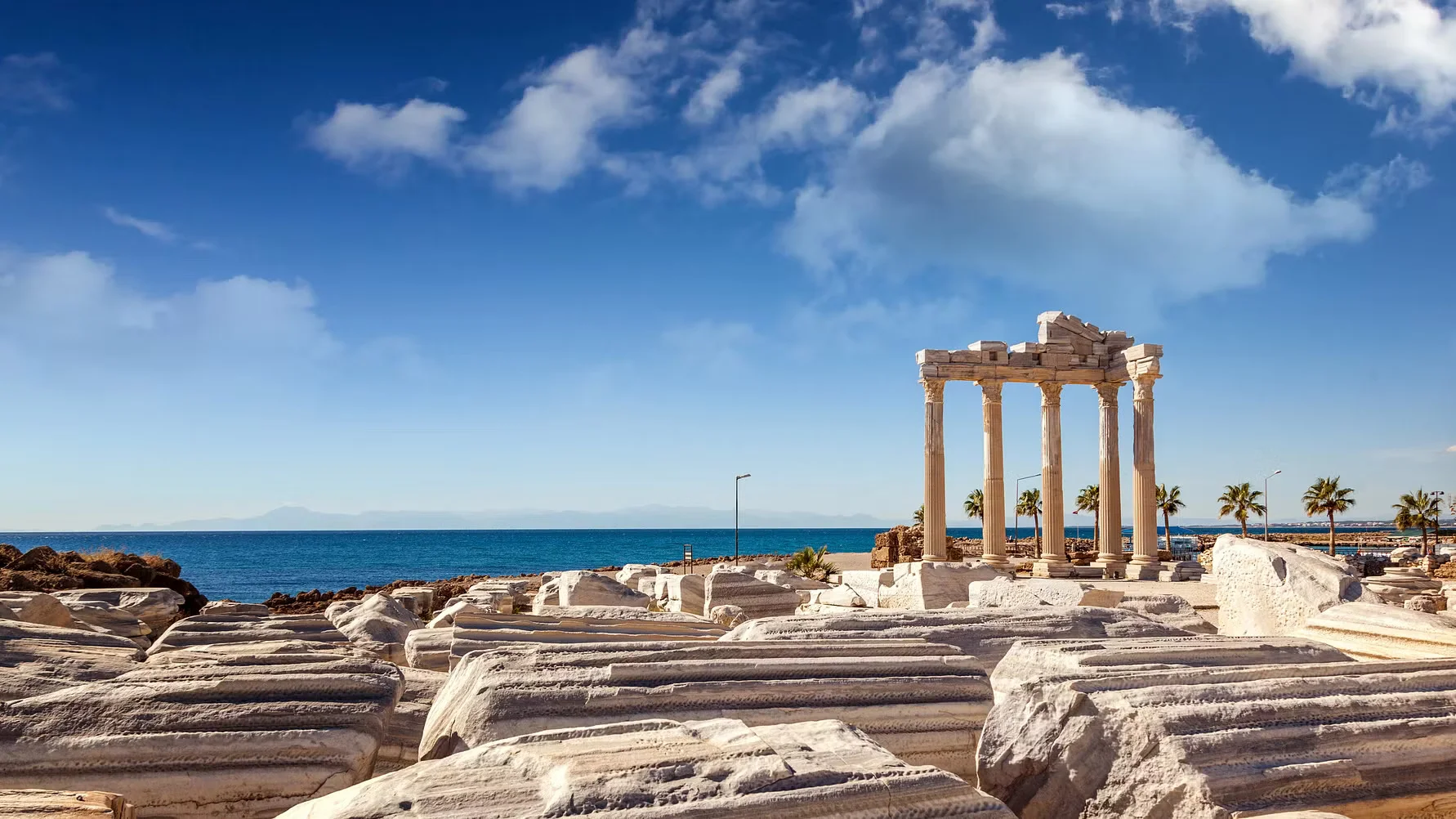 Uncertainty gives way to the desire to travel: Last-Minute reservation picks up
