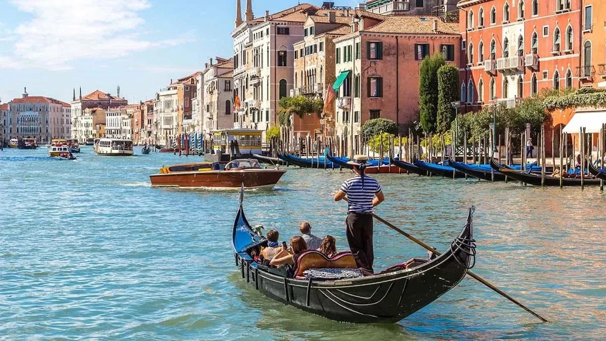 Europe’s most popular cities for boat tours