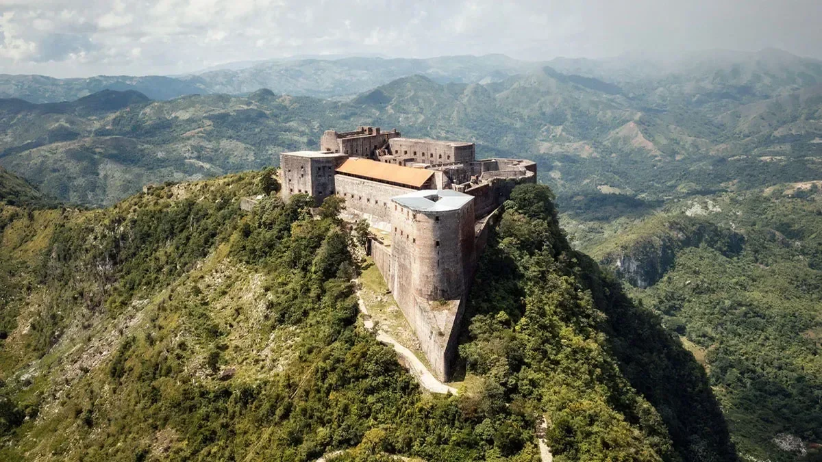 Stampede at historic castle in Haiti: 30 dead