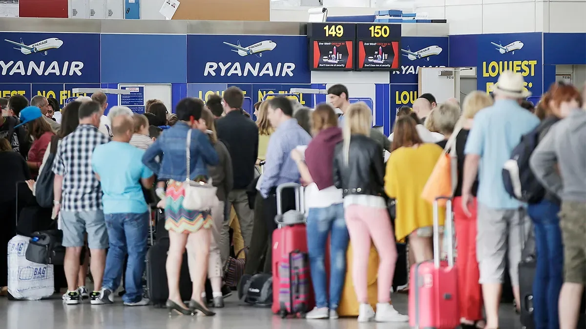 Ryanair demands two drink limit at EU airports