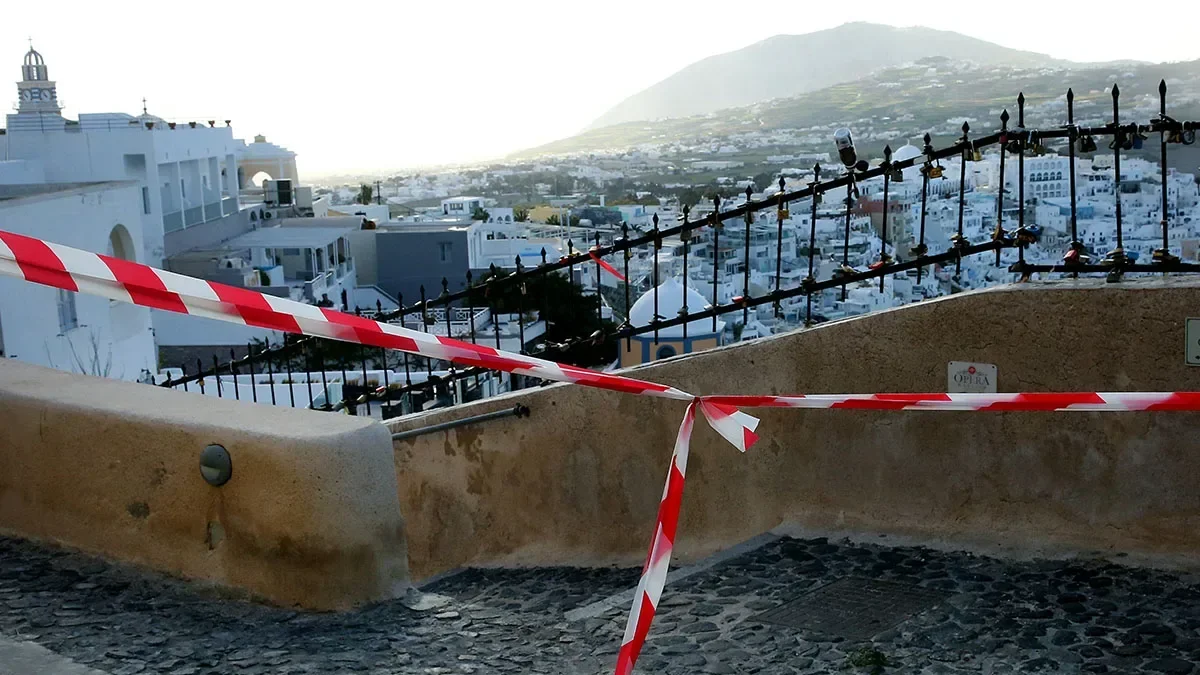 State of emergency declared in Santorini, 11 thousand people leave the island