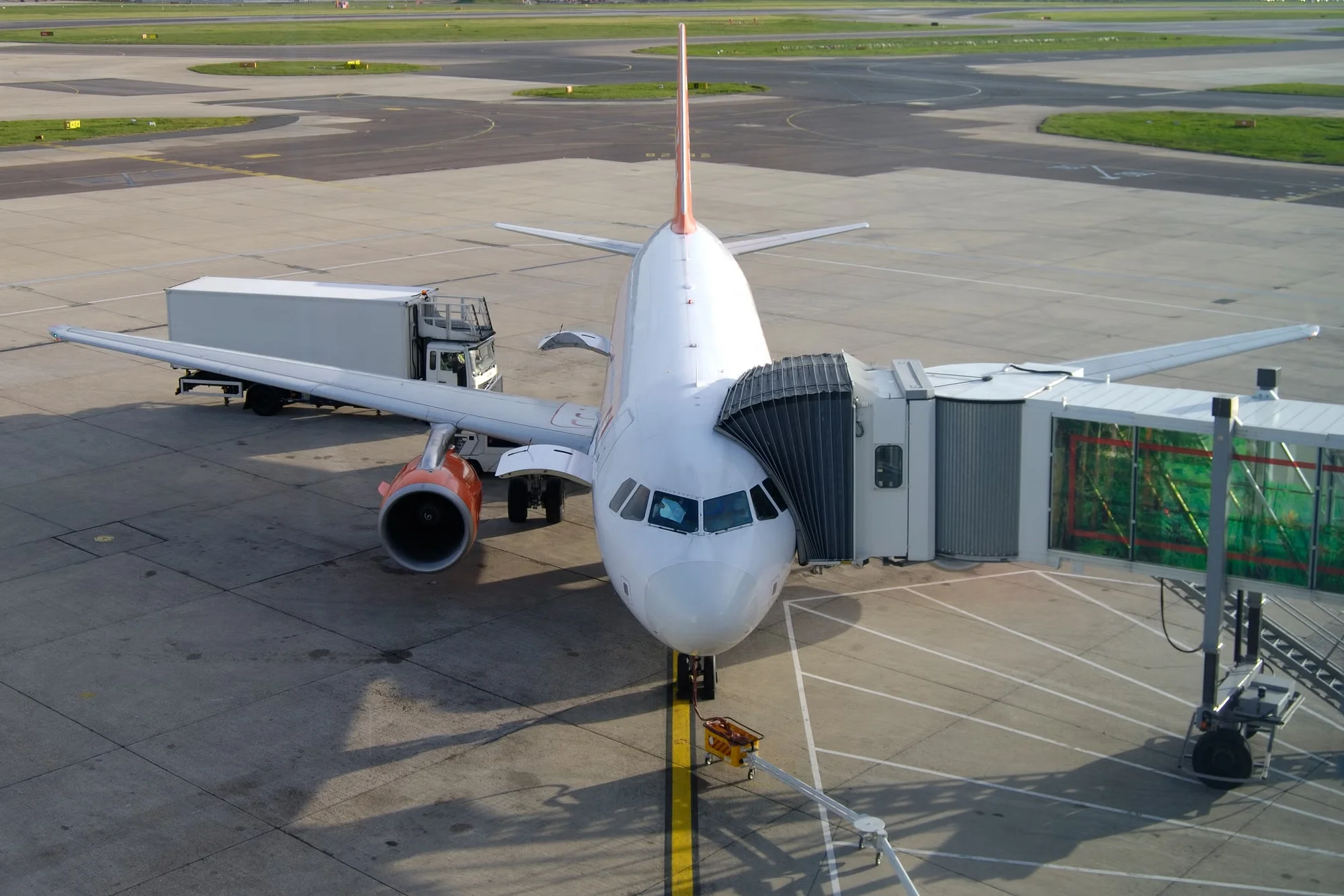 The number of international premium-class passengers reached 109.7 million