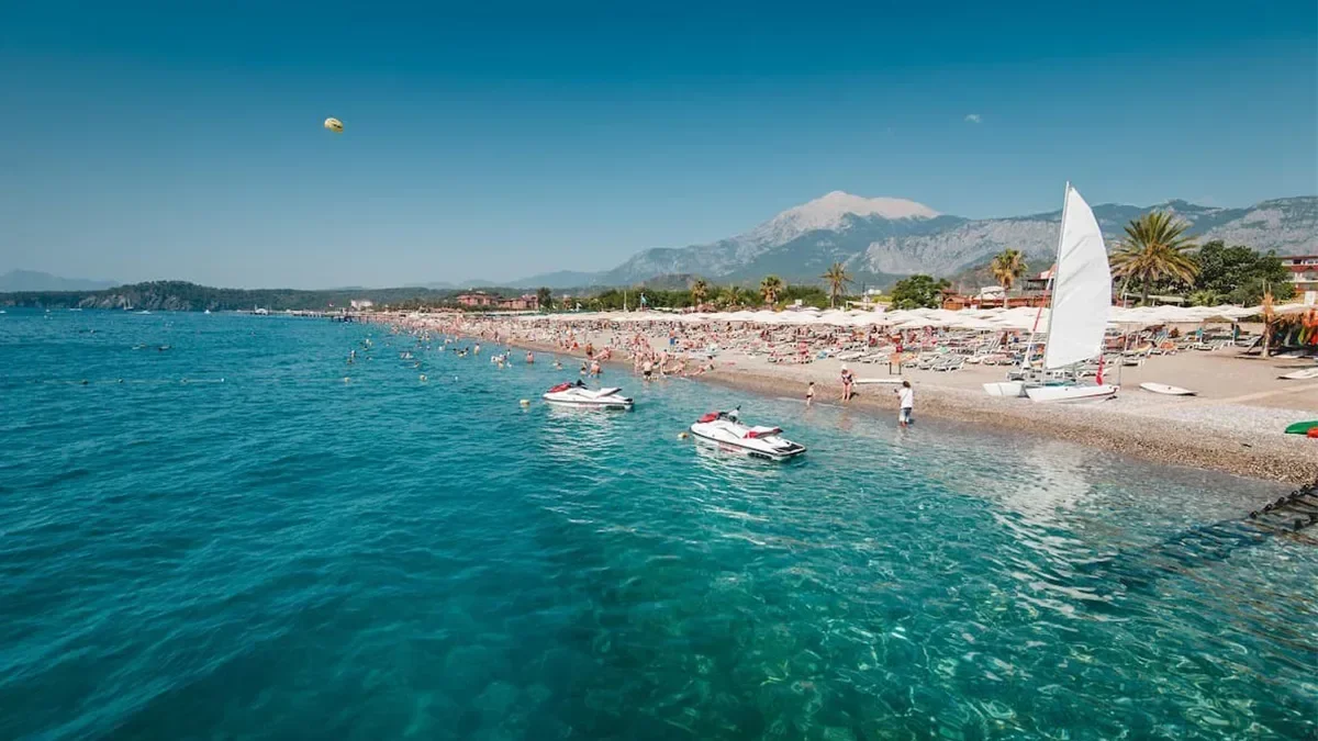1 out of every 3 Russian tourists prefer Kemer for vacation
