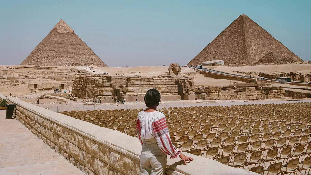 A structure 10 times larger than the pyramids discovered beneath the Egyptian pyramids