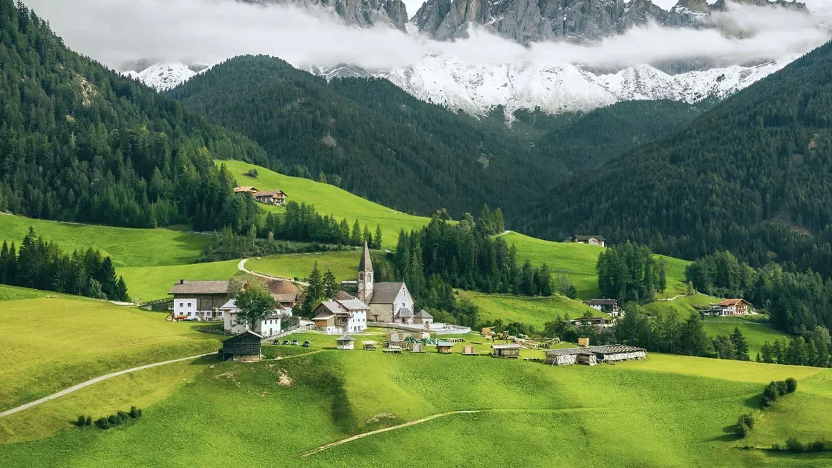 Funes installs anti-tourist barriers to combat overtourism