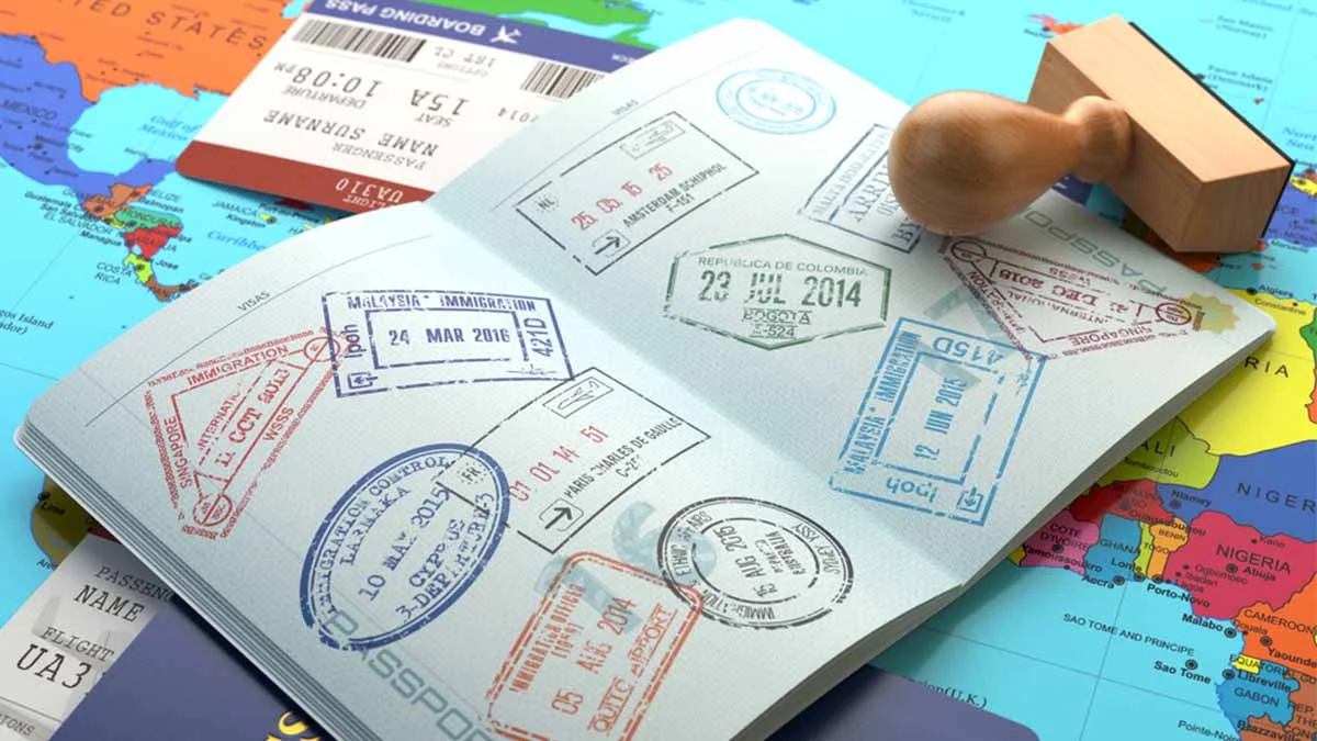 47 Israeli tourists' passports mistakenly thrown in the trash