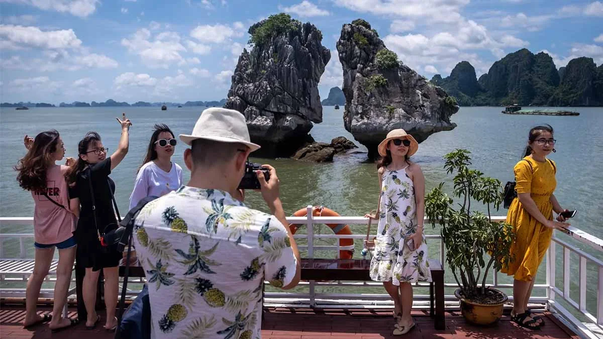 Vietnam lifts visa requirements for 4 countries
